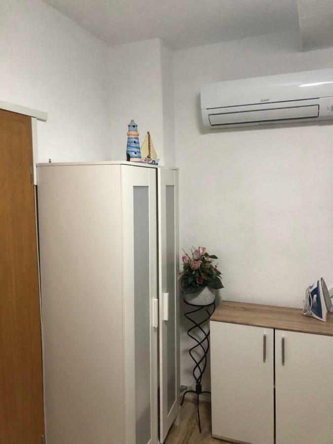 Wohnen Auf Zeit Apartment Duisburg Luaran gambar