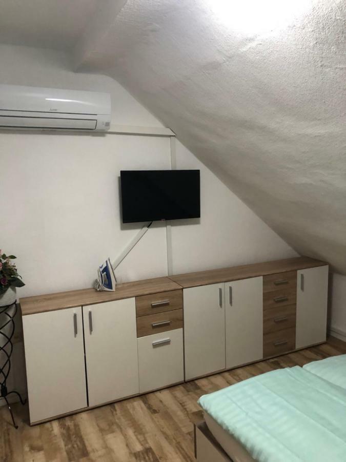 Wohnen Auf Zeit Apartment Duisburg Luaran gambar